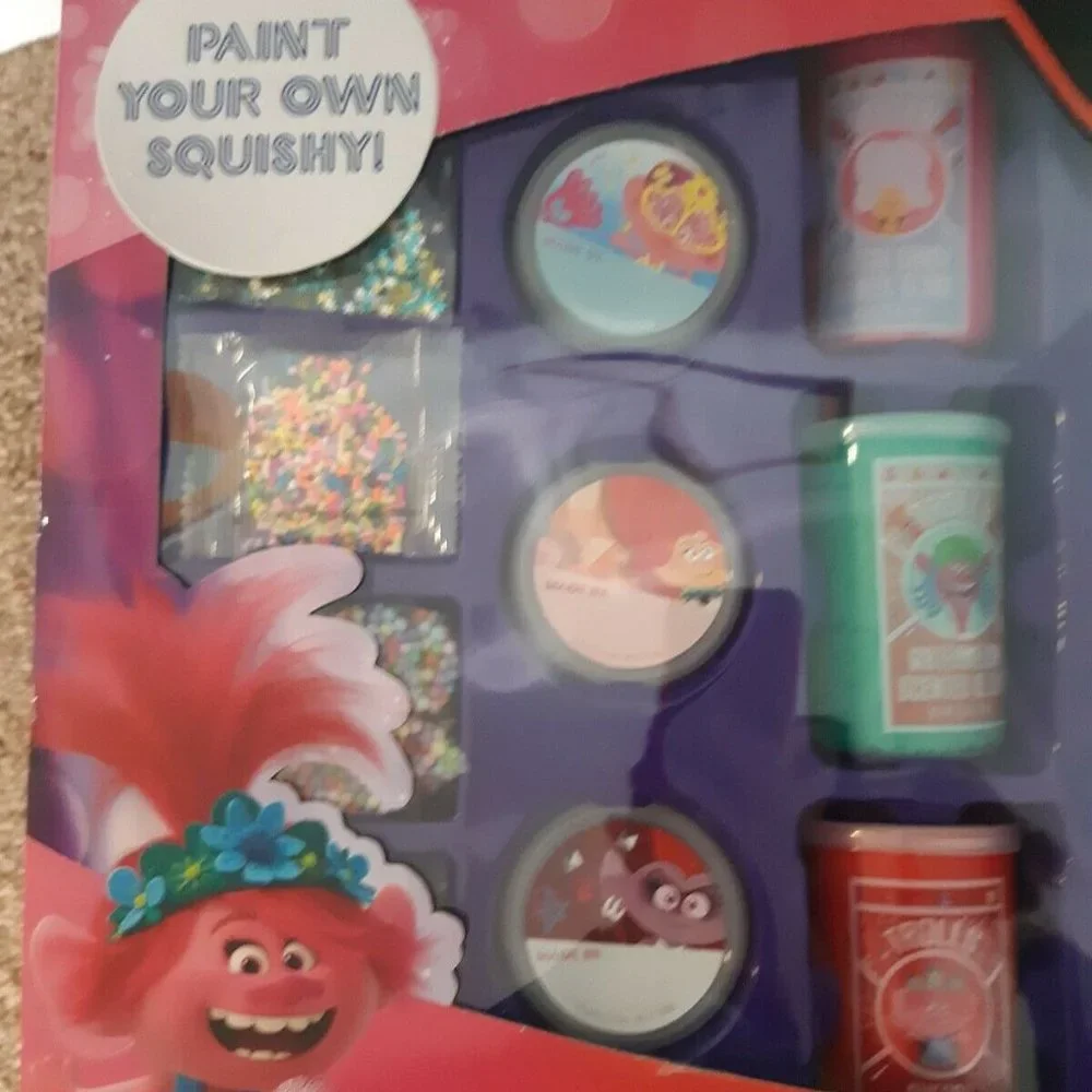 New Trolls World Tour Squish & Slime Set
